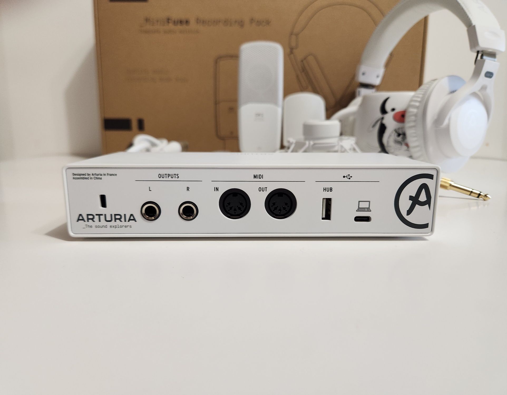 Комплект для звукозапису Arturia MiniFuse Recording Pack White