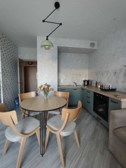 БЕЗ КОМІСІЇ! Двокімнатна гарна квартира. САДОЧОК. Сертифікат