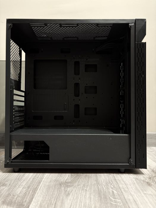 Obudowa komputerowa GIGABYTE RGB