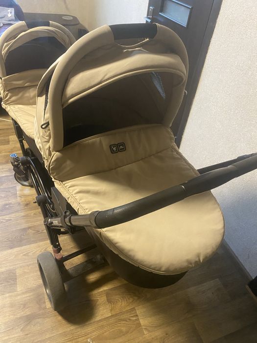 Коляска для двійні, для погодок