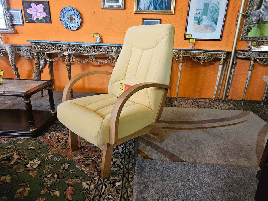 Cadeira de baloiço - Muito bom estado geral