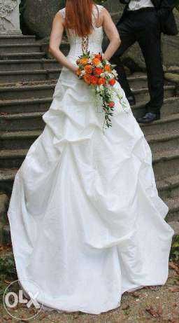 piękna suknia ślubna 36