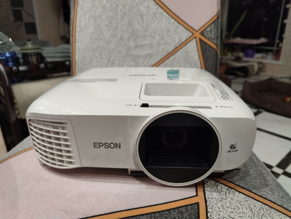 Проектор Epson EH-TW5400