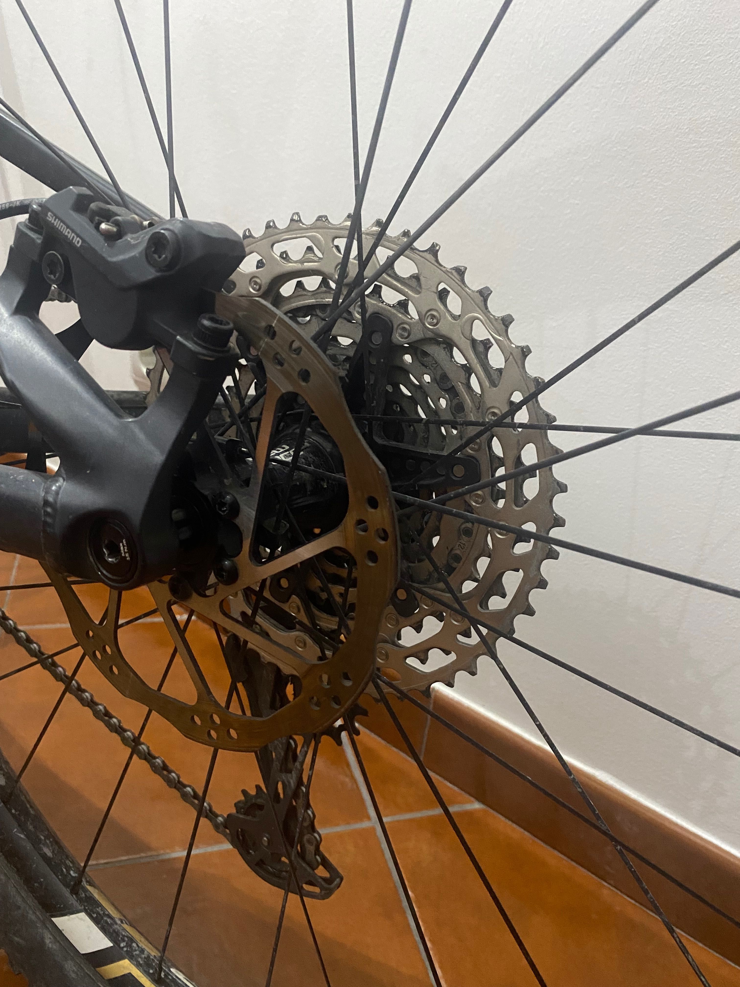 Bicicleta BTT Giant