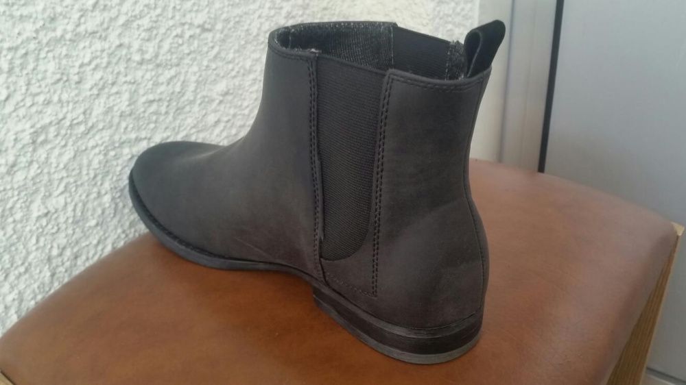 Vendo ou troco , Botas breshka de homem 43. Novas