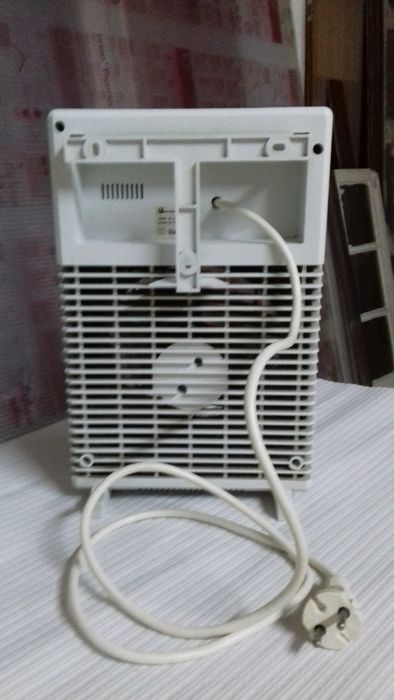 Termo-ventilador em bom estado de funcionamento e conservação