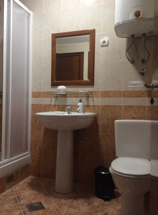 Помощь с поселением пол дома, 2 комнаты.