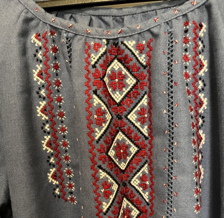 Сукня- вишиванка, ручна вишивка, бавовна+ льон M-L