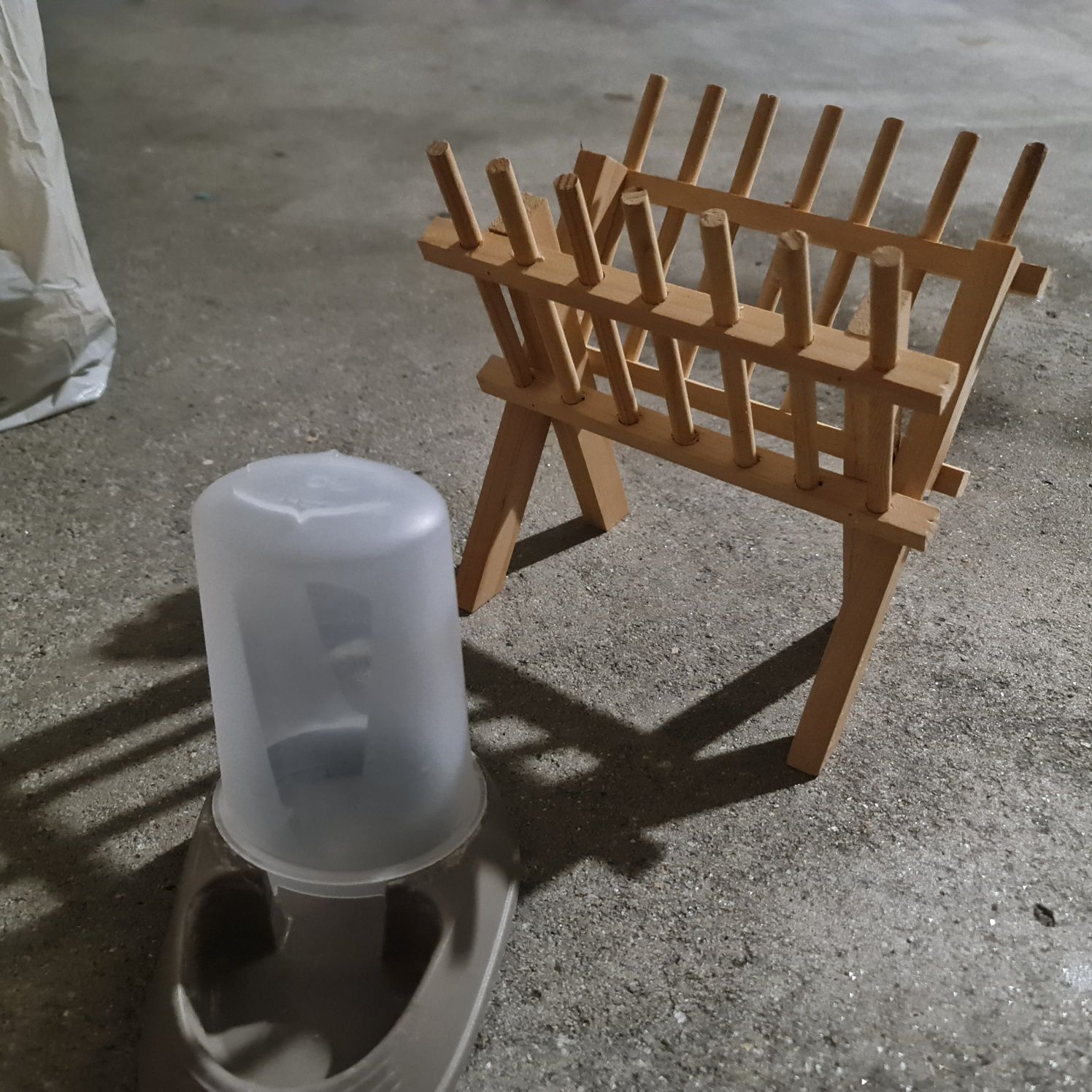 Vendo Gaiola com acessórios para animais de pequeno porte (ex.Coelho)