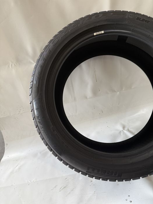 255/45/19 Pirelli Sottozero 3 Elect TO 104W