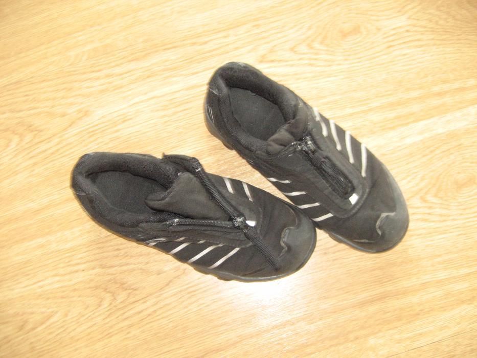 Buty trekkingowe na każdą porę roku w góry i do lasu rozm.34