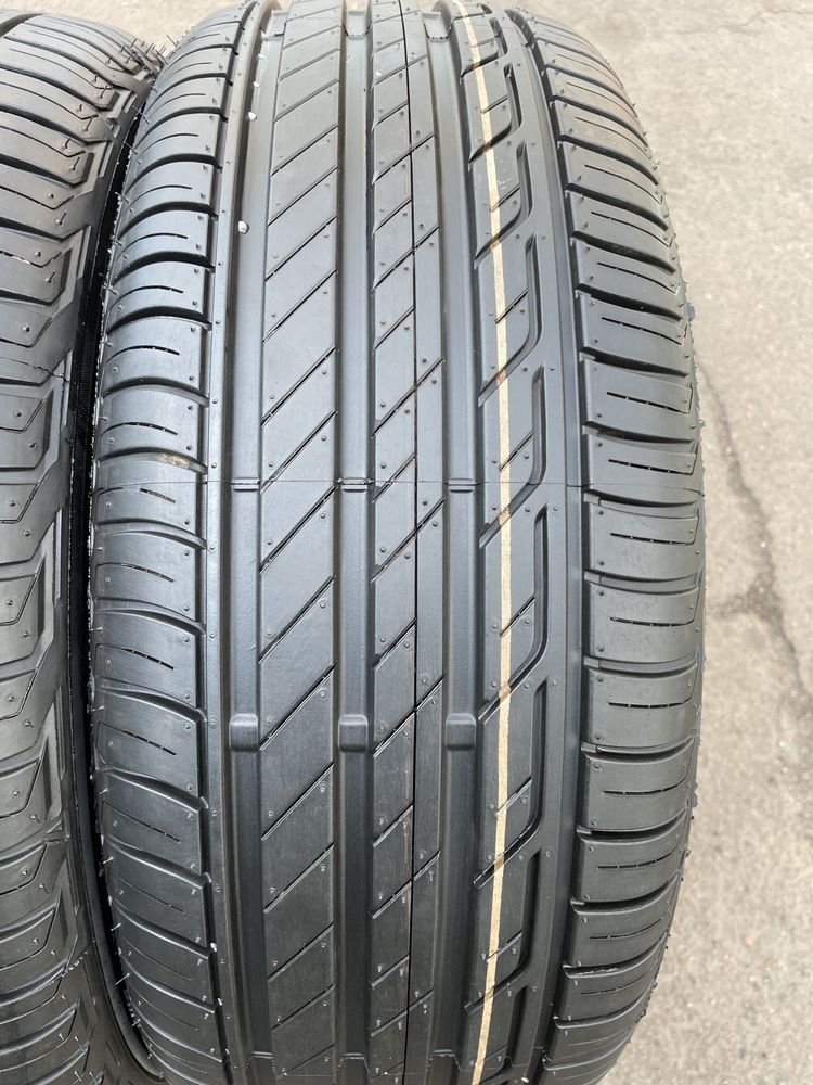 215/55R17 Bridgestone