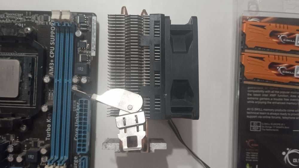 Комплект FX 6300 (6 ядер 16 gb)