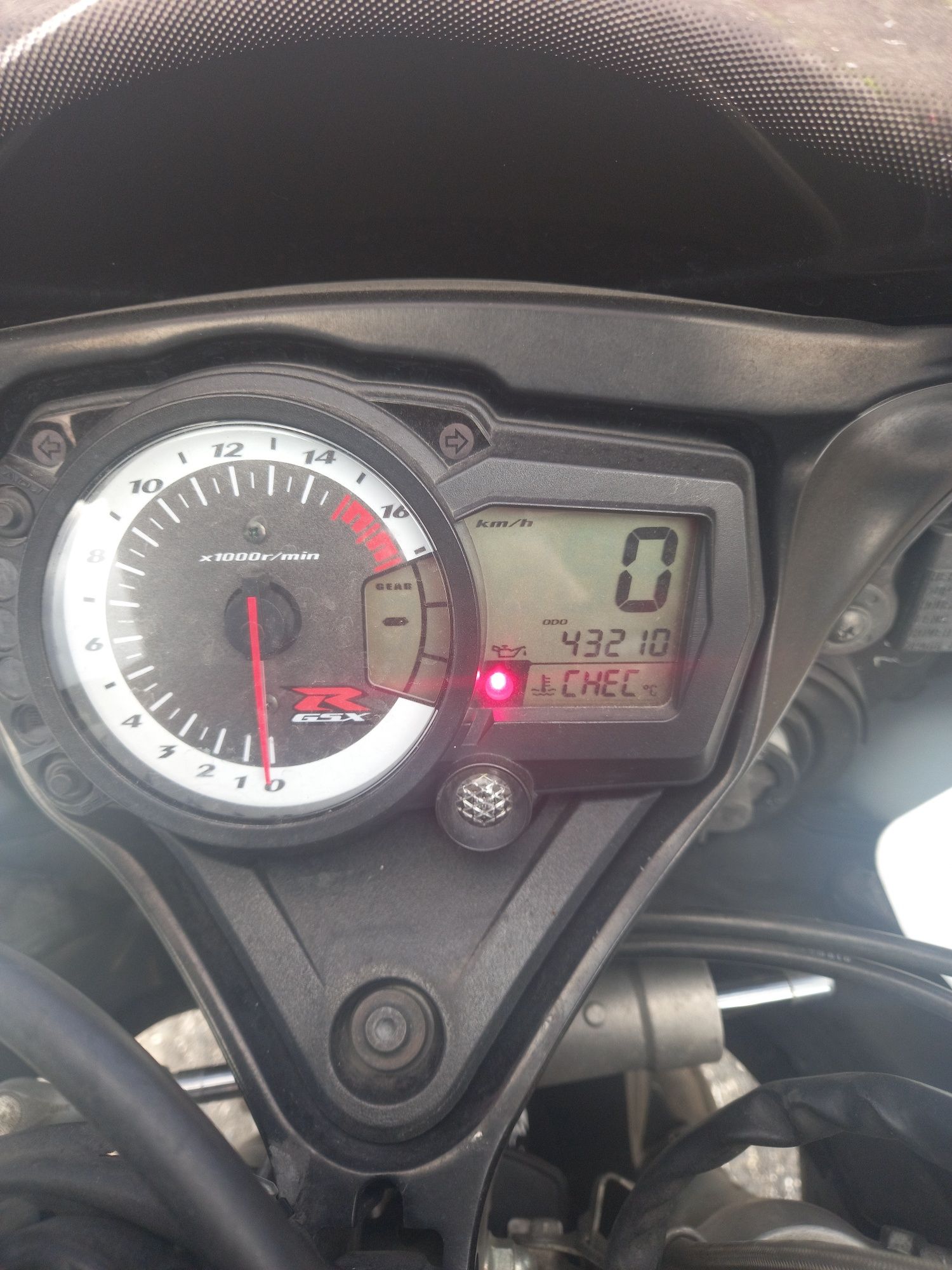 Suzuki gsxr 750.