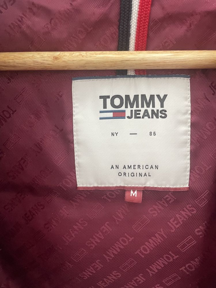 Damska kurtka zimowa Tommy hilfiger