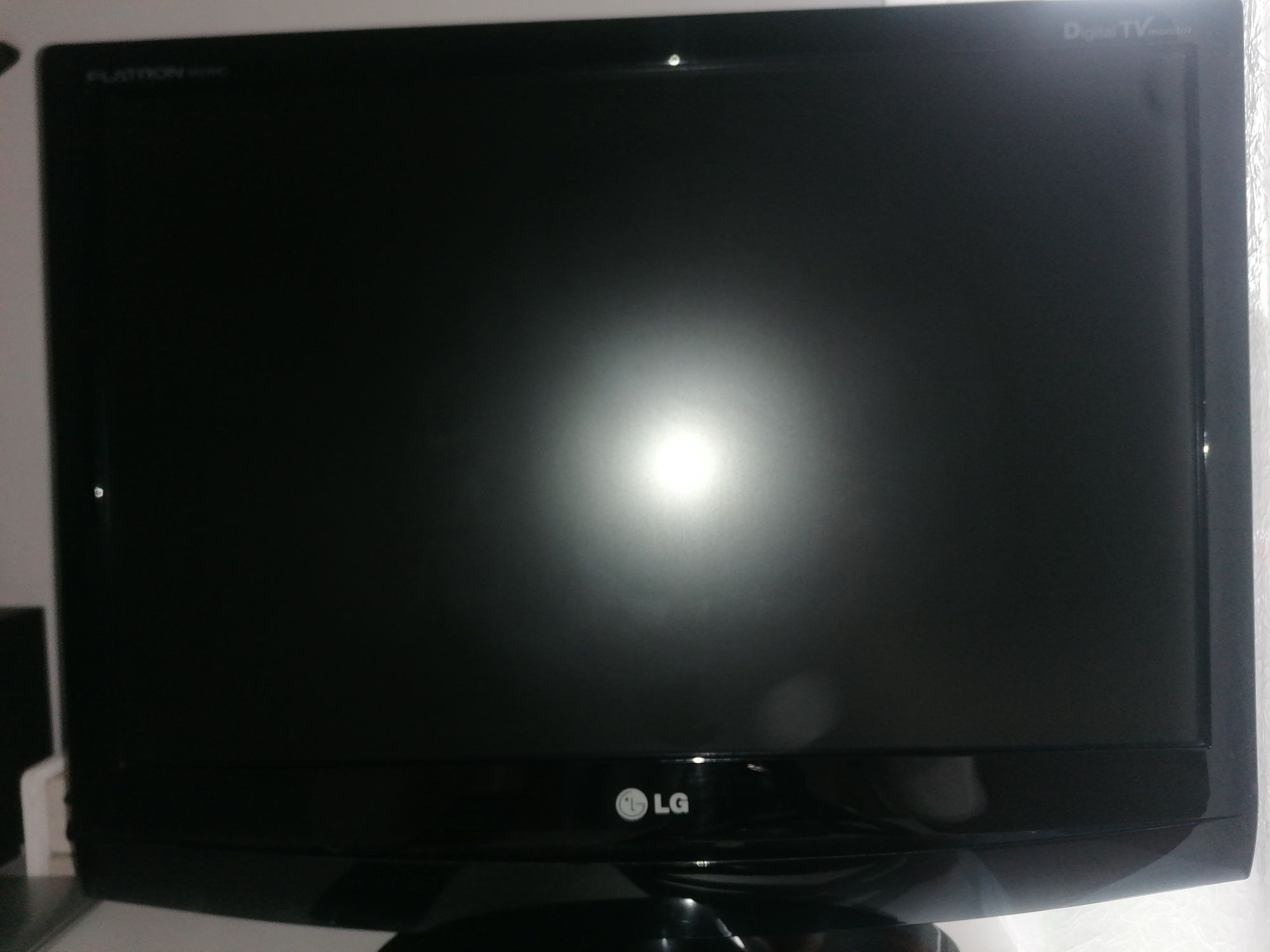 Monitor LG 20" z funkcją TV
