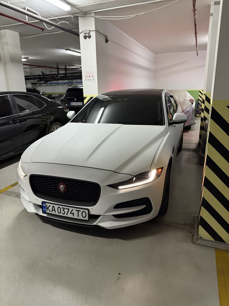 Jaguar XE 2020,2.0 Turbo