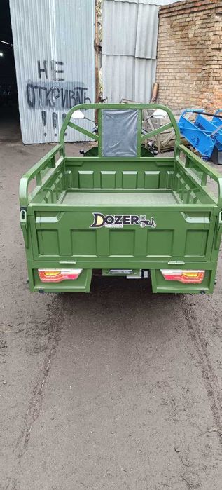 Новий Електротрицикл грузовий Dozer Model 5 2000
