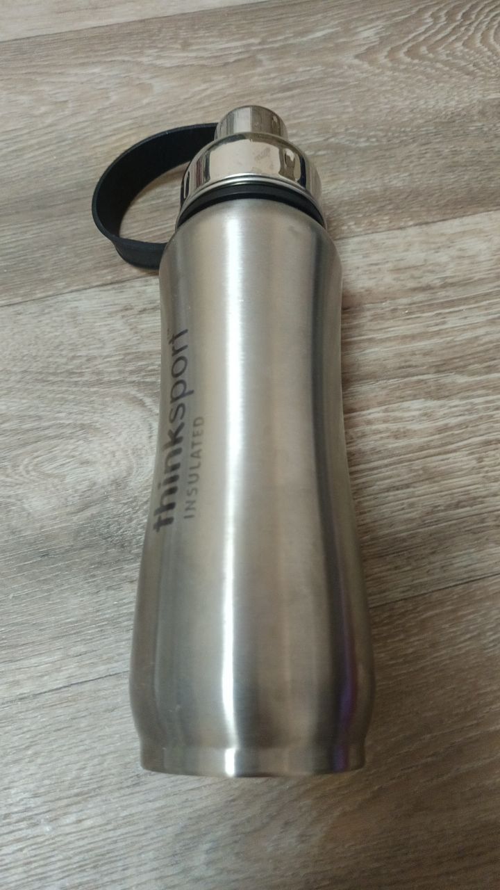 Изолированная спортивная бутылка Think (Sports Bottle) 750 мл
