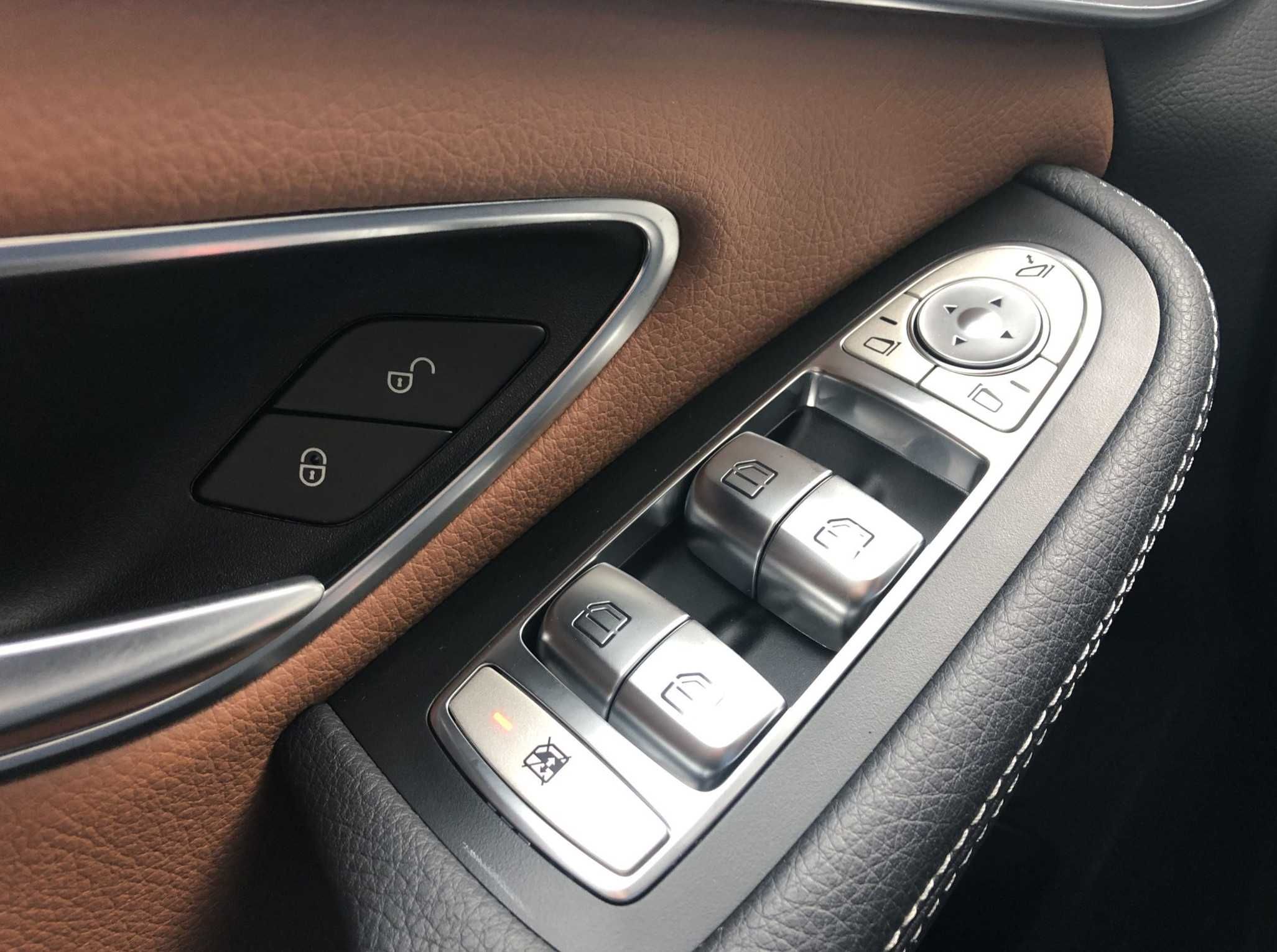 Mercedes C350e 2017