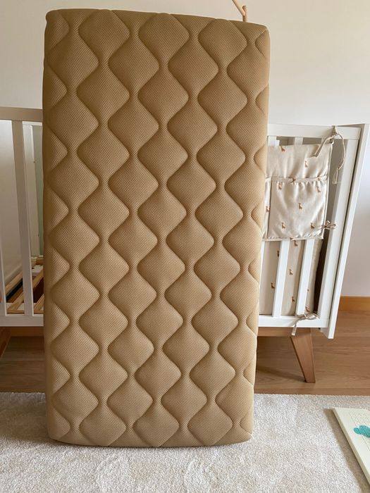 Trama Nuova berço + colchão molaflex c/ resguardo impermeavel + cómoda