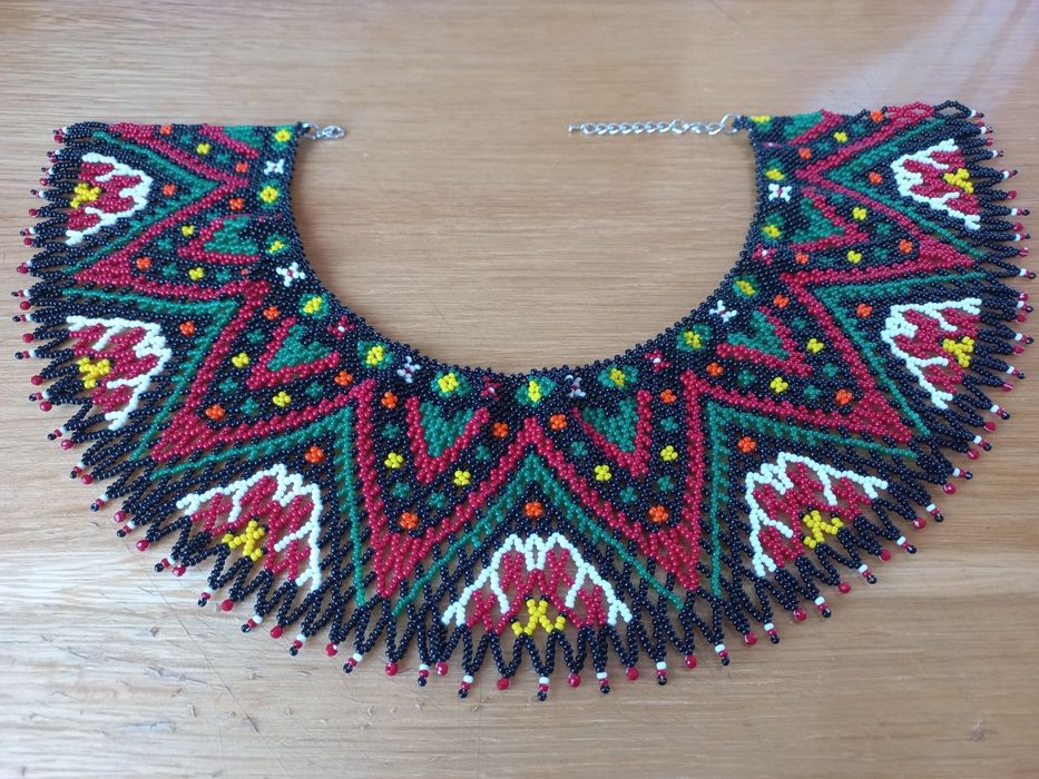 Традиційна українська силянка з чеського бісеру до вишиванки, намисто