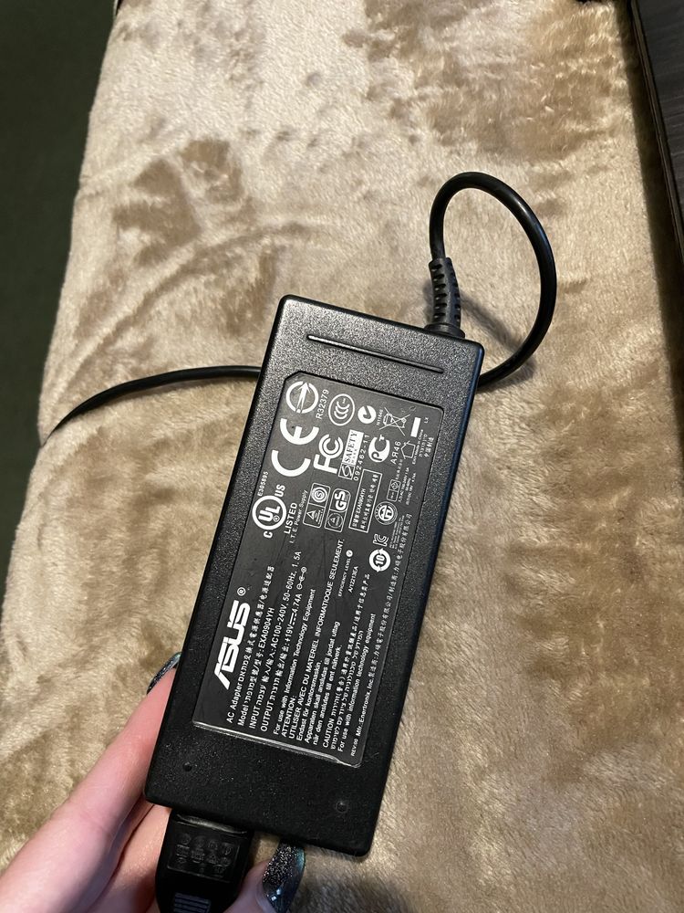 Ноутбук ASUS