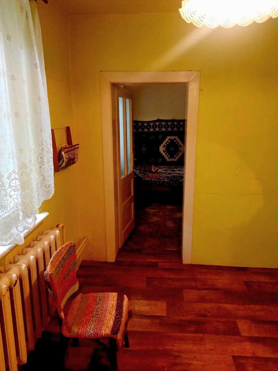 Продаж будинку в Яноші