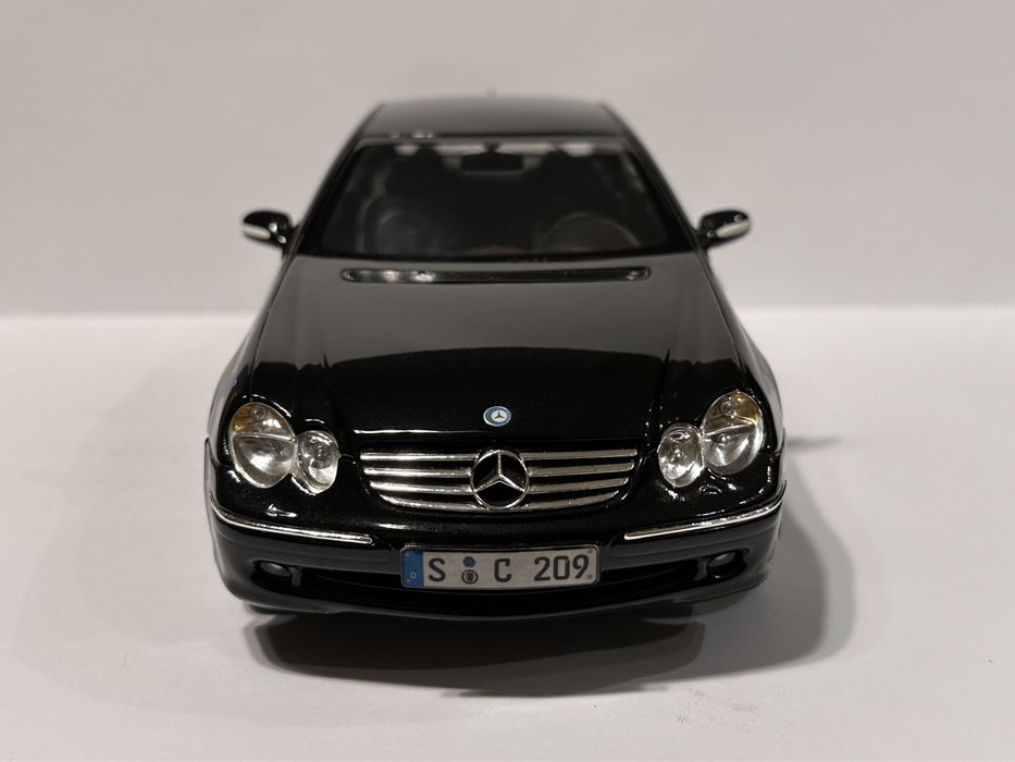 Mercedes CLK coupe W209 1:18 Kyosho