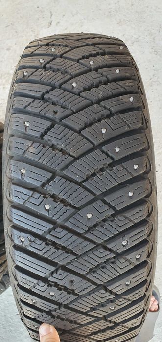 Автомобільні шини
