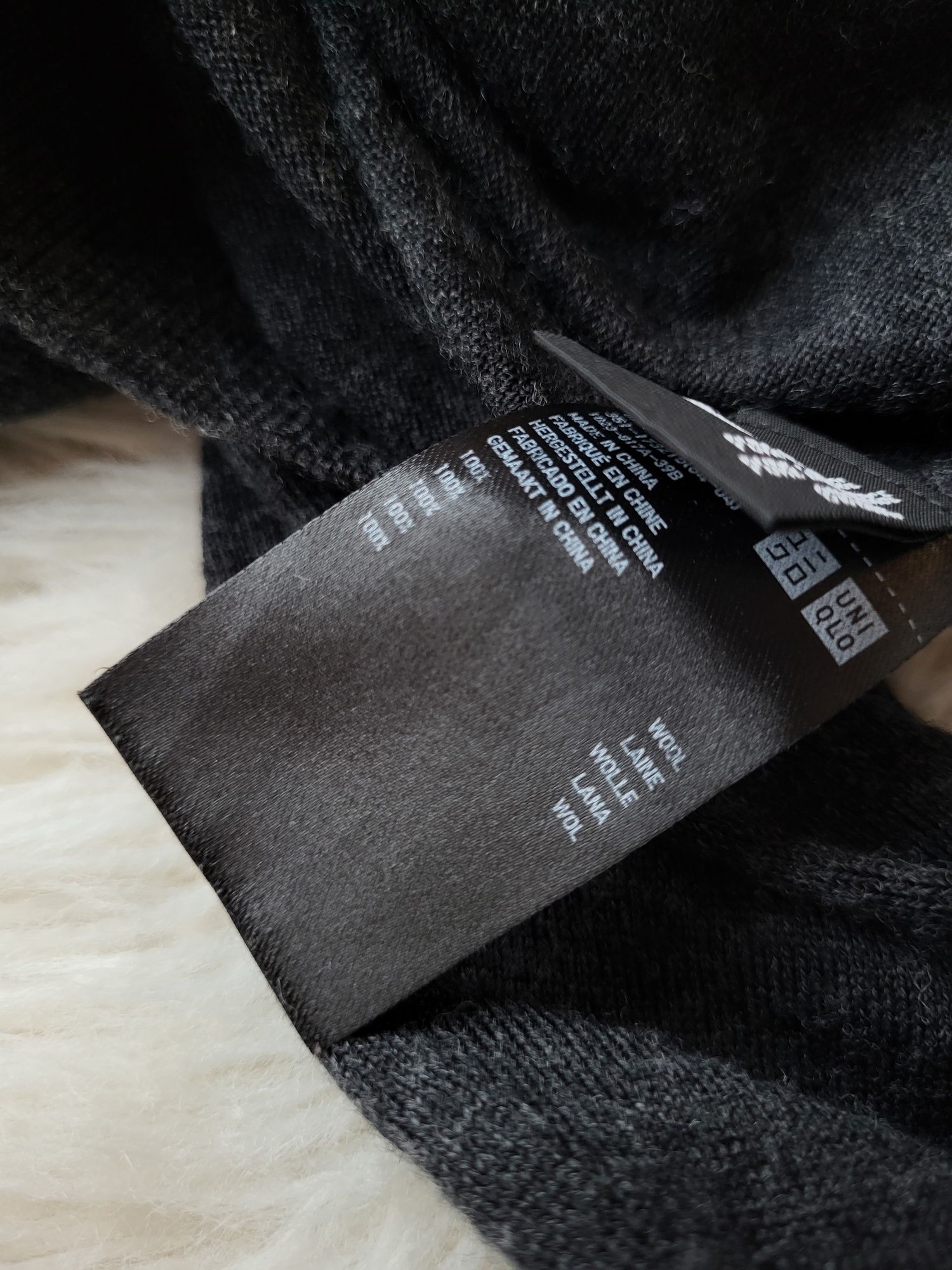 Szary grafitowy sweter wełniany oversize premium basic rozmiar XS