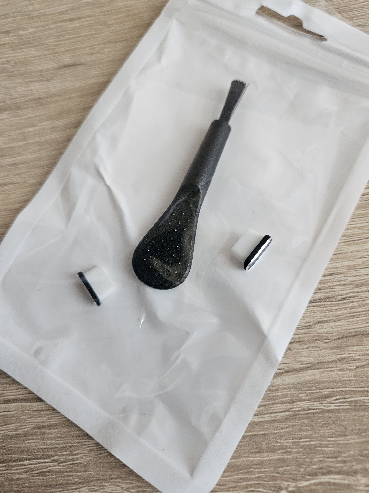 Zatyczki do telefonu do gniazda USB-C !