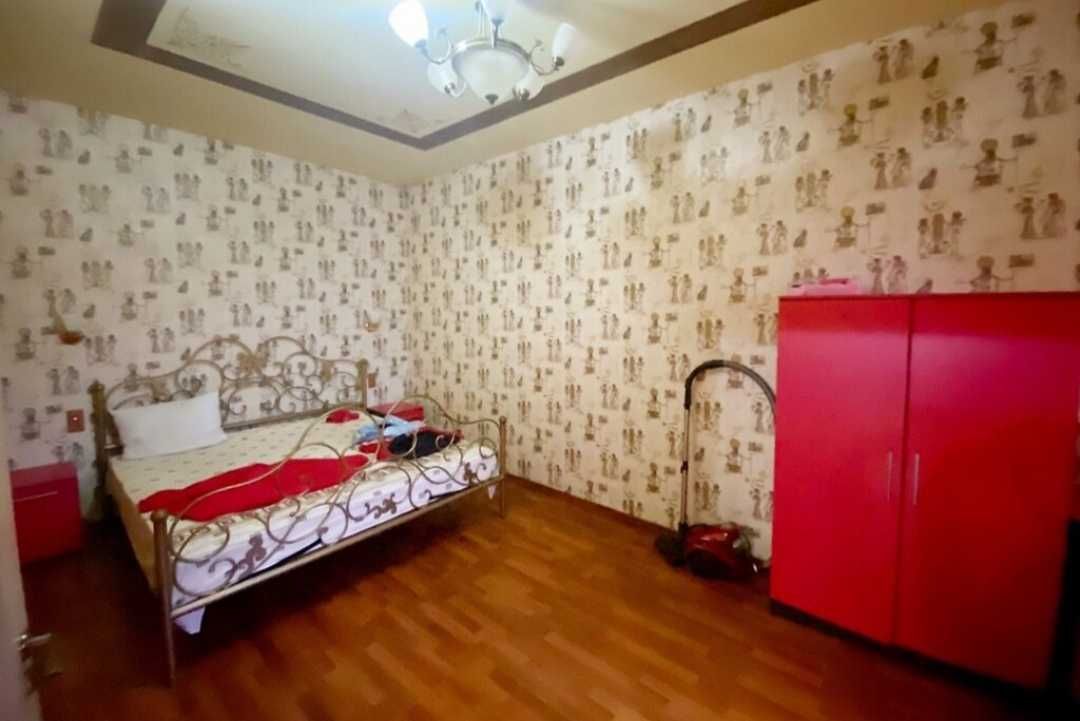 здам ЄВРО будинок 2 поверхи ,2 гаражі, окремий  двір,на любий термін