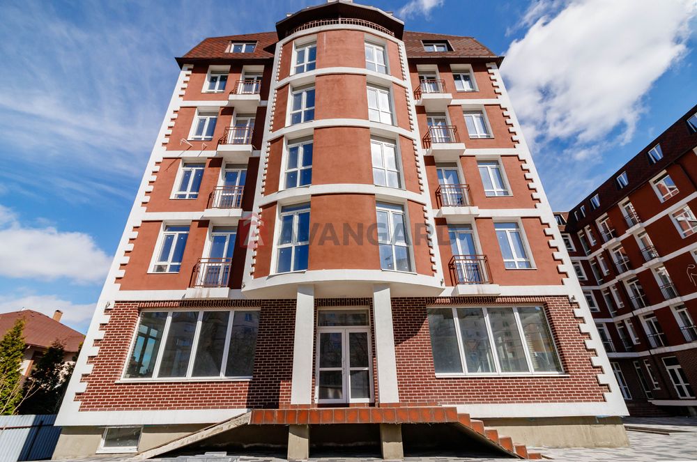 Продаж 2х кімн. кв. 76.4м2 вул. Д. Луценка 2в