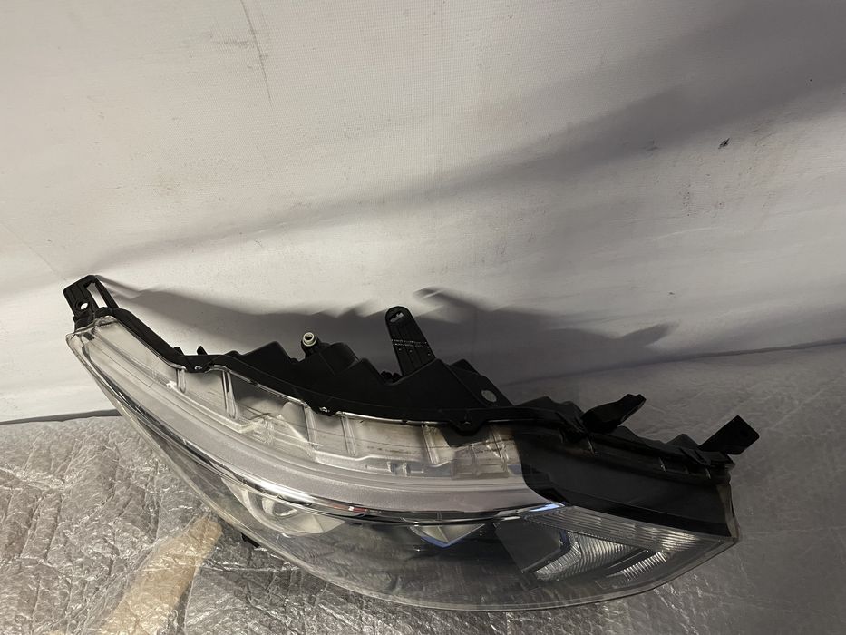 NISSAN QASHQAI II J11 13-17 lampa lewa prawa soczewka + led komplet