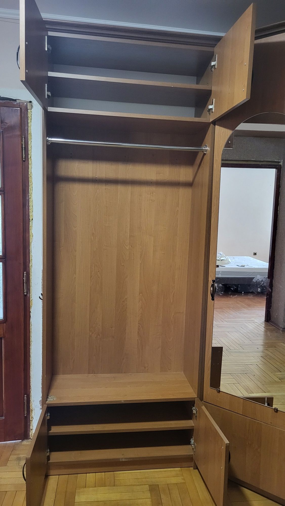 Продам прихожу недорого