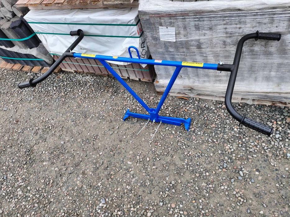 Chwytak do korytek ściekowych krawężników płyt narzędzia brukarskie