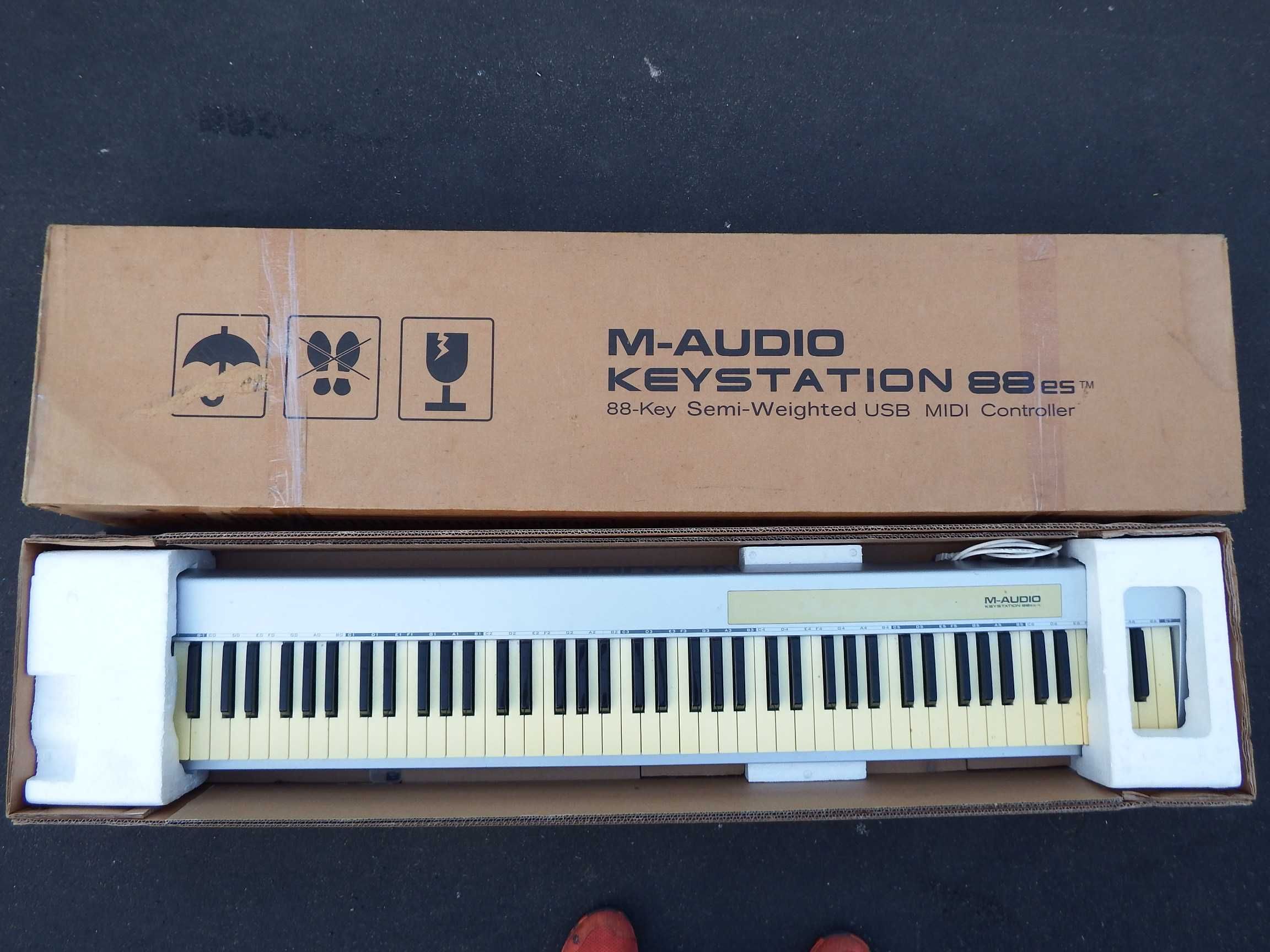 Миди клавиатура M-Audio Keystation 88es midi
