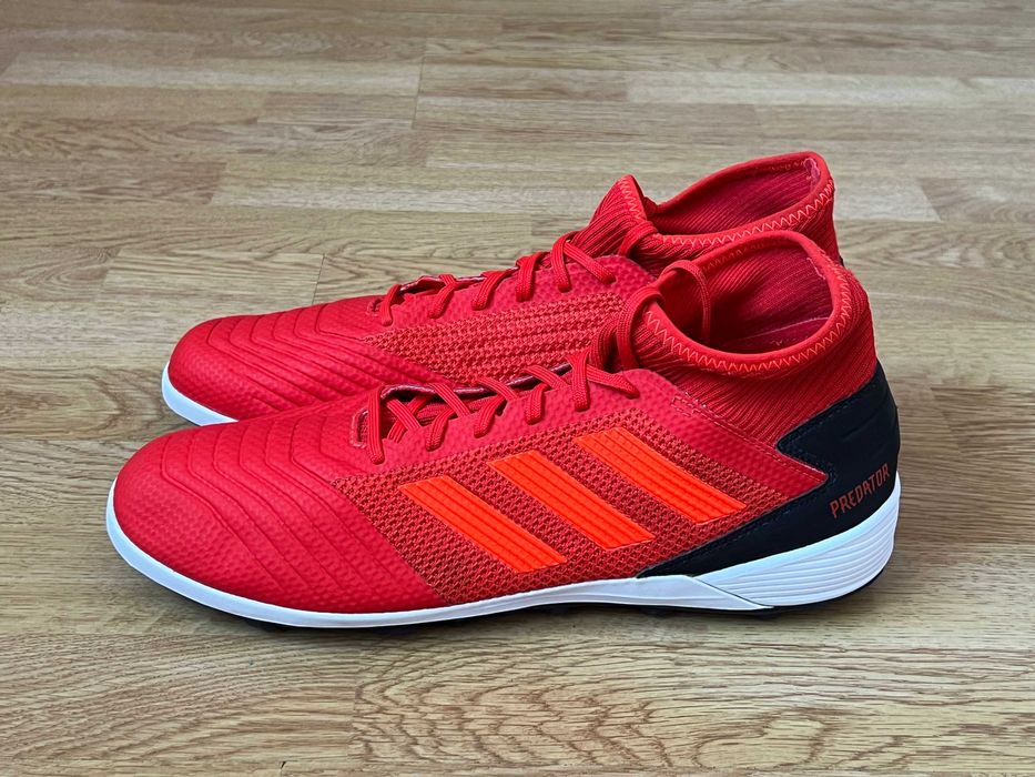 Сороконожки Adidas оригінал 45,5 розміру