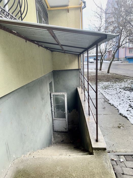 Оренда комерційного приміщення по вул. Симоненка, район Каскад.