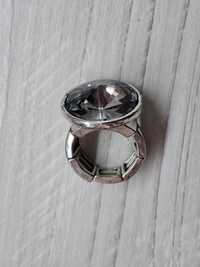 Кольцо, перстень, украшения, винтаж с камнем круглой формы