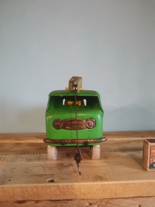 Советская игрушка автомобиль