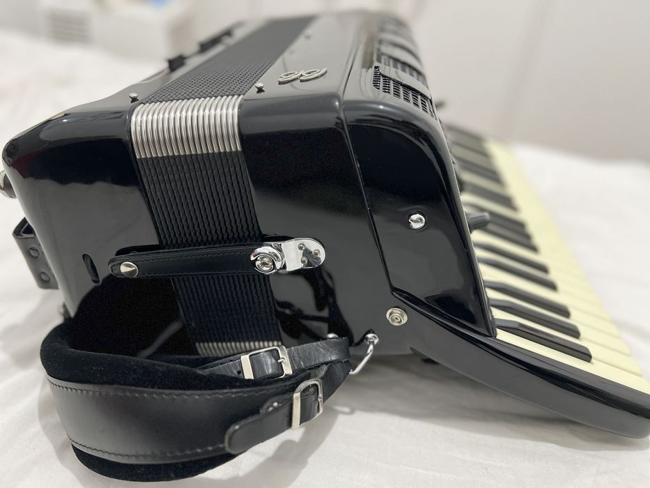 Acordeon italiano Ballone Burini