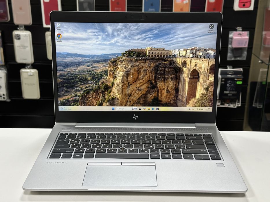 Hp Elitebook 745 G6 14” Full hd ips Ryzen 3 Vega 6 16 256