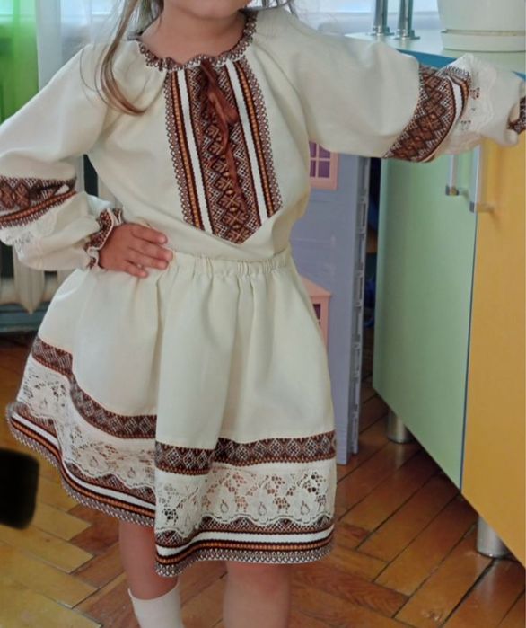 Вишиванка для дівчинки 3,4 рочки