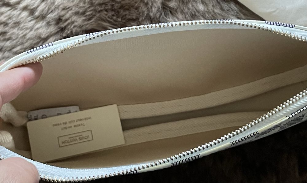 Pochete da Louis Vuitton demon azur, nova