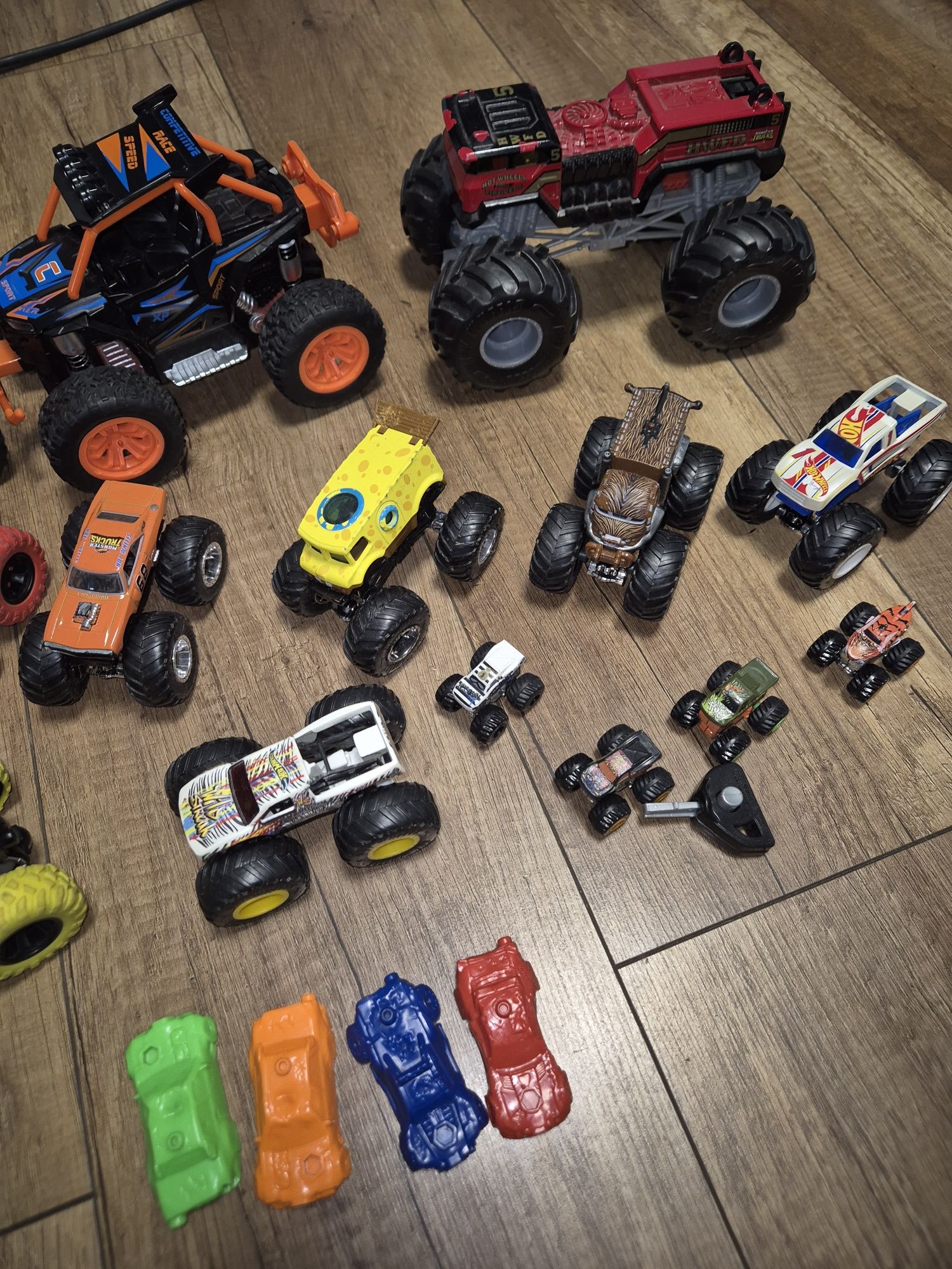 Monstertraki hot wheels inne duze male