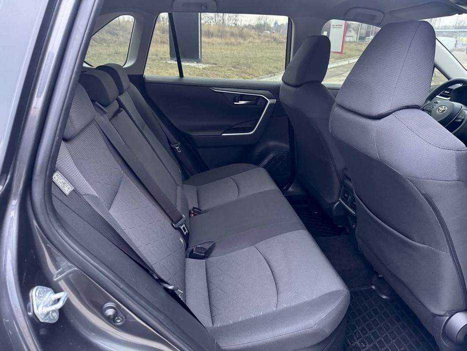 Продам Toyota RAV4 Hybrid 2020 р.