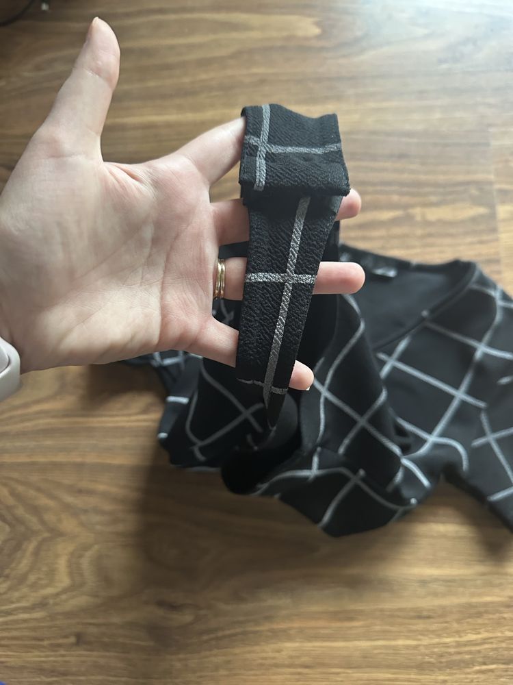 Czarne body stringi biała kratka guziczki missguided