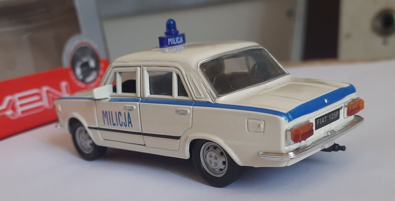 Polski FIAT-125p MLICJA, масштабная модель